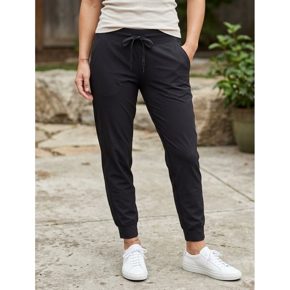 Lululemon Ready To Rulu Jogger Women 12 (34x29) Black Pants